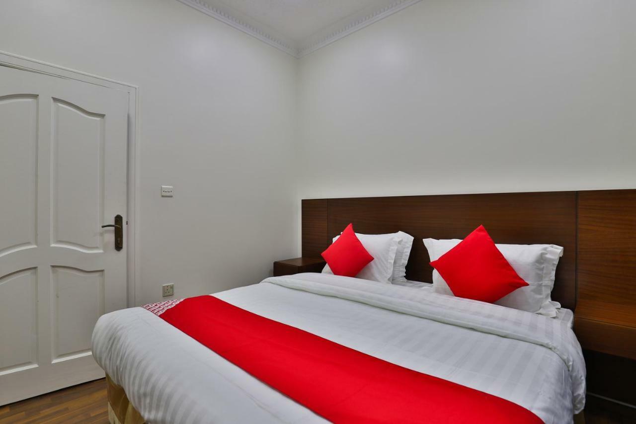 Oyo 288 Diafati Residential Units Hotel Nadinah Eksteriør billede