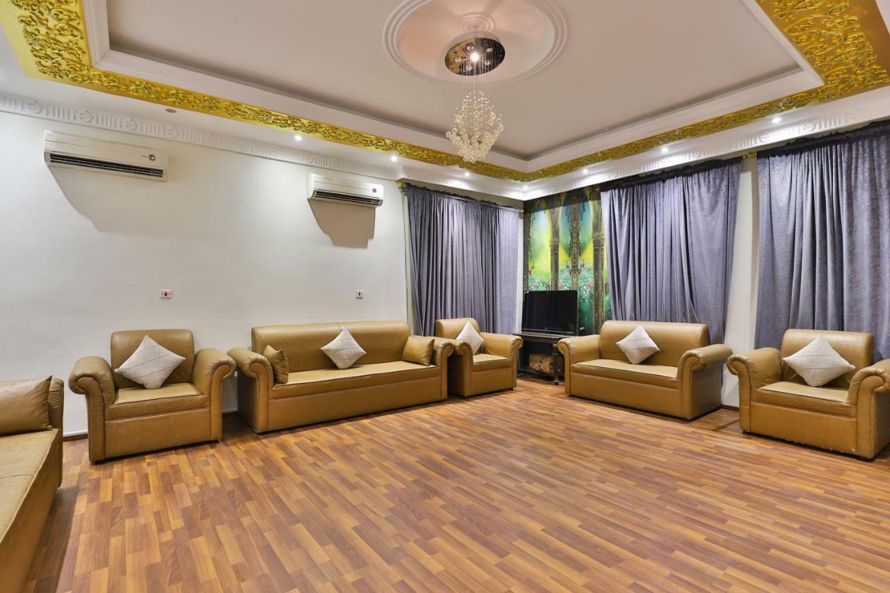 Oyo 288 Diafati Residential Units Hotel Nadinah Eksteriør billede